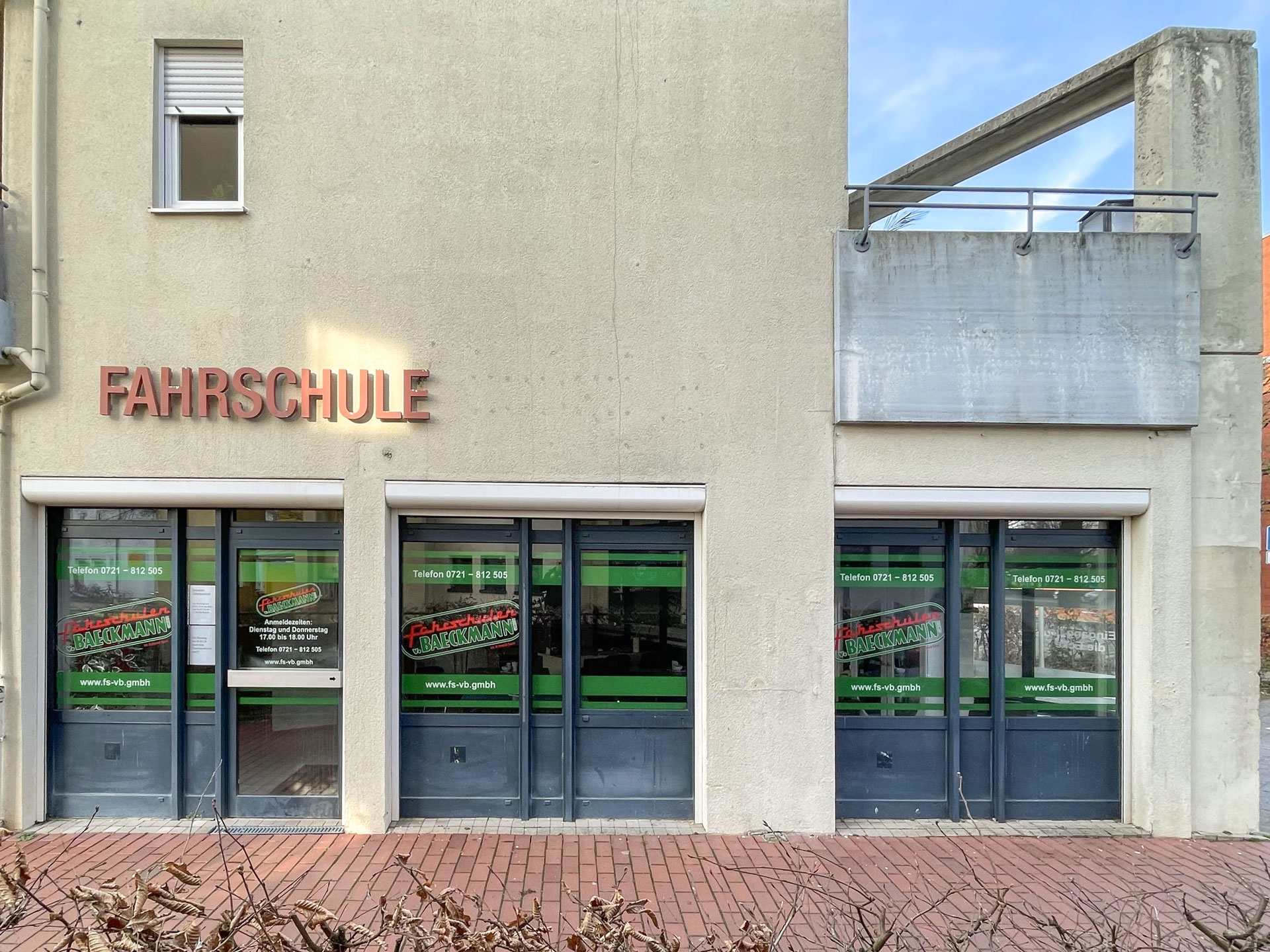 Fahrschulen von Baeckmann aus Karlsruhe und Umland